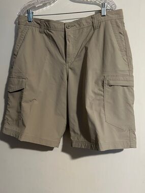 Men's Cargo Shorts - Beige
